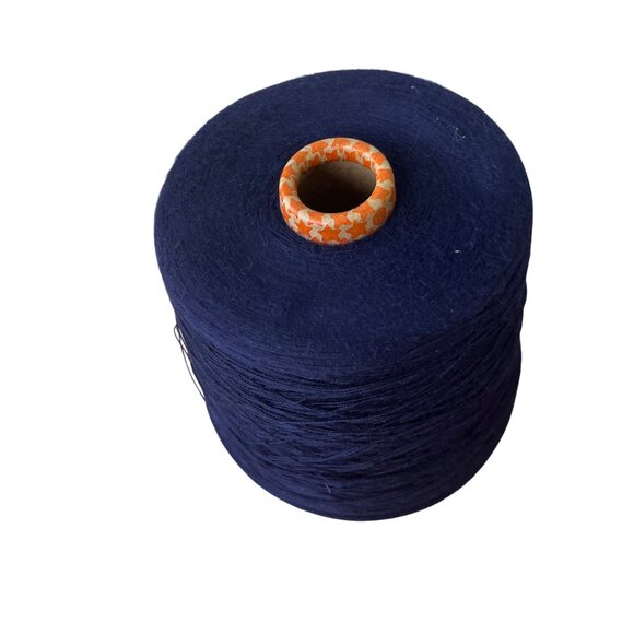 Sunbrella Captain Navy Thread Cone For Sewing & Upholstery 2012 1 lb. 14 oz - Picture 2 of 6